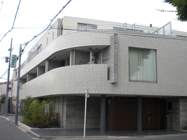 ＥＬ　ＣＯＵＲＴ　ＷＡＤＡの外観