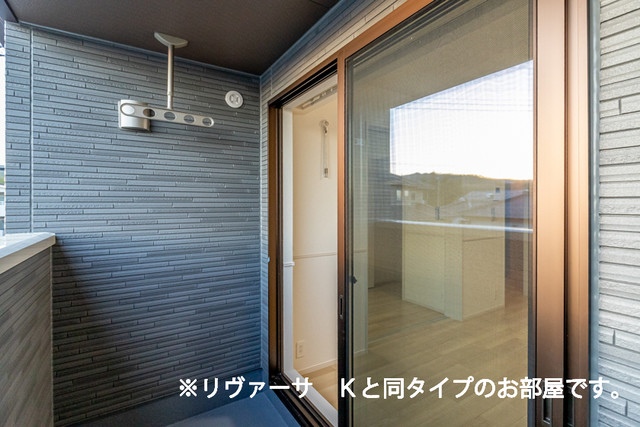 13/30 バルコニー