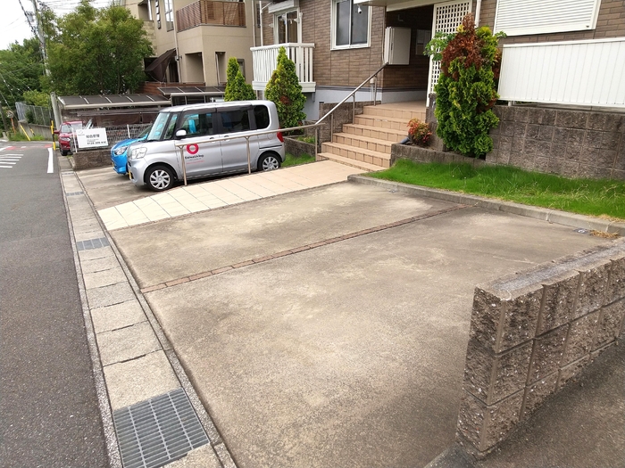 20/20 駐車場