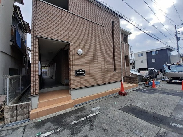 13/20 エントランス