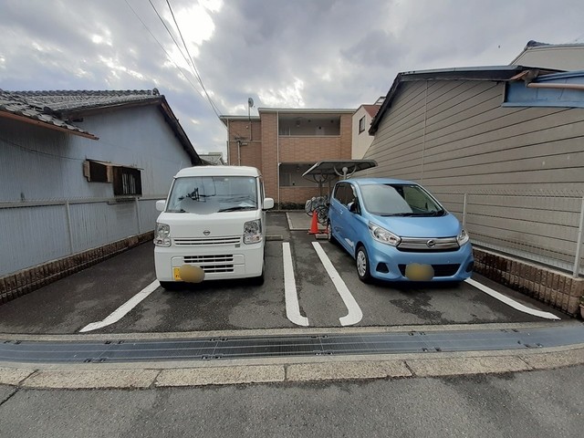 14/20 駐車場