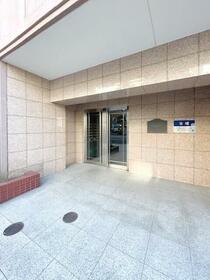 15/16 エントランス