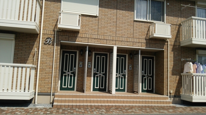 15/18 エントランス