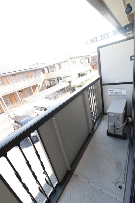 17/20 バルコニー