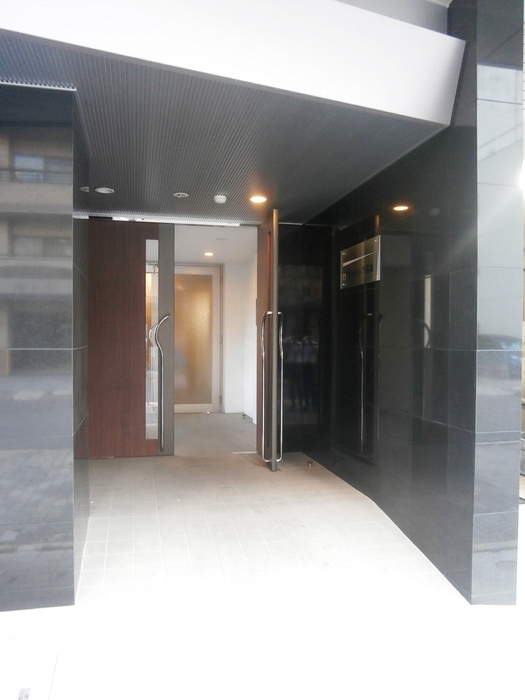 14/22 エントランス