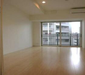 3/4 室内