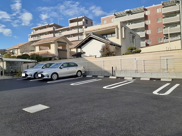 14/20 駐車場