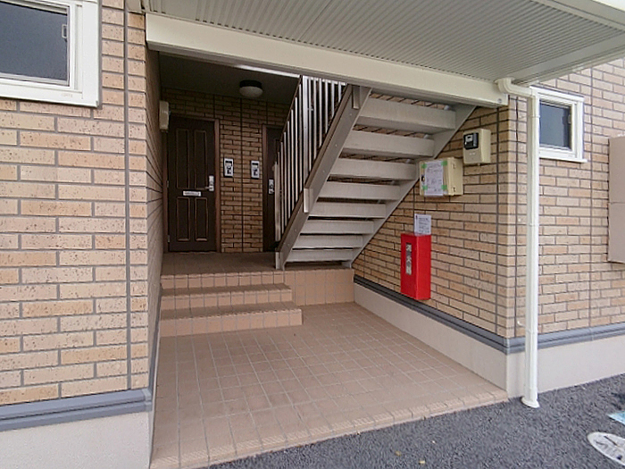 8/10 エントランス