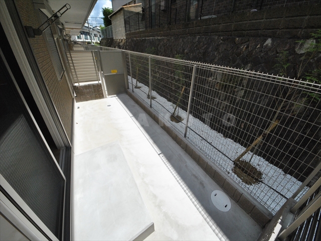22/28 バルコニー