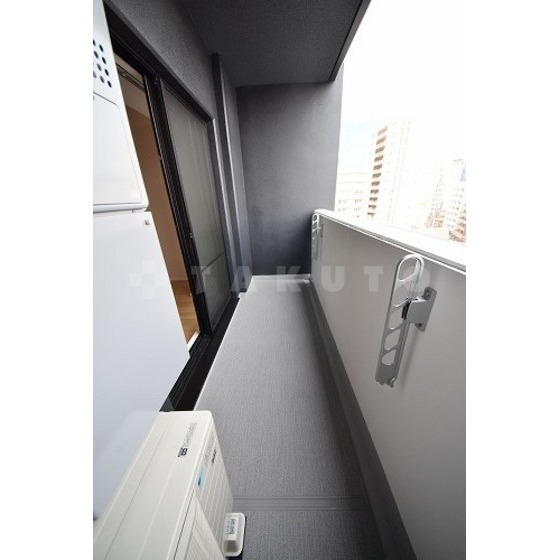 13/22 バルコニー