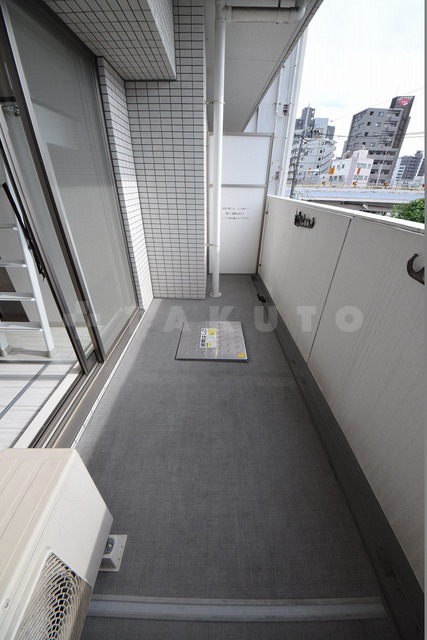 13/27 バルコニー