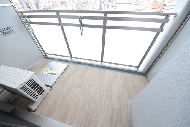 21/30 バルコニー