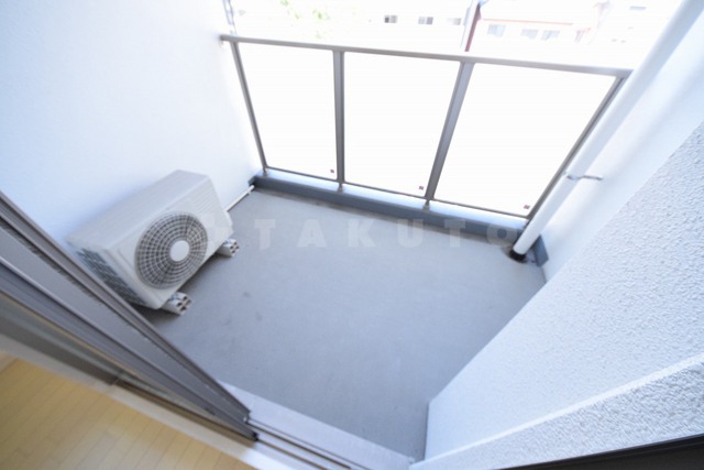 19/30 バルコニー