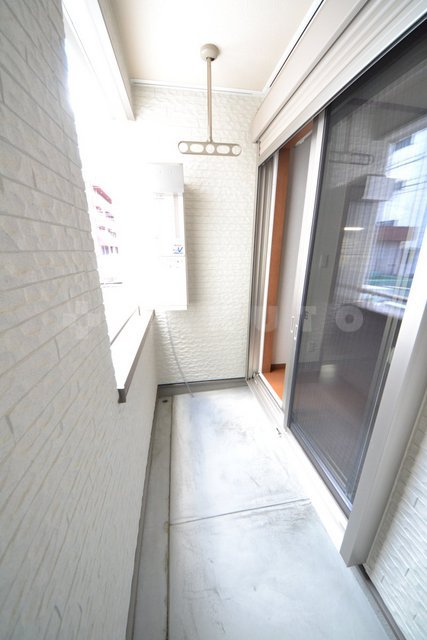 16/28 バルコニー