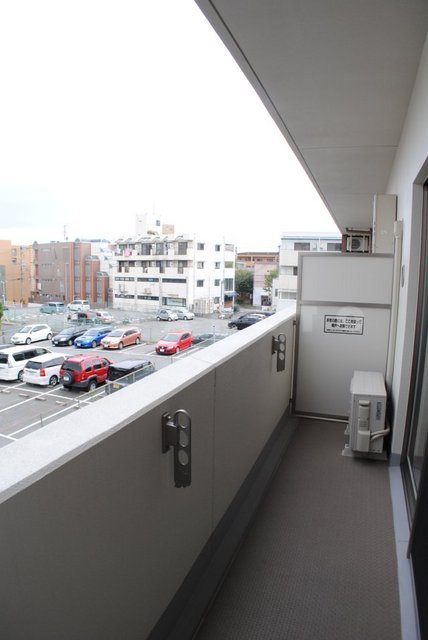16/25 バルコニー