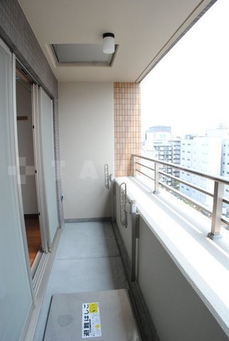 17/28 バルコニー