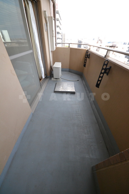 14/28 バルコニー