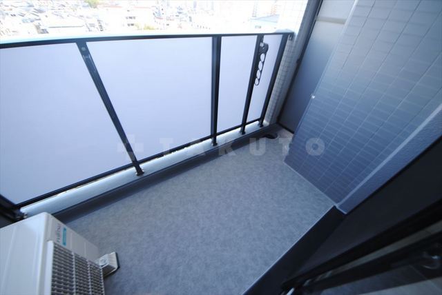 13/27 バルコニー