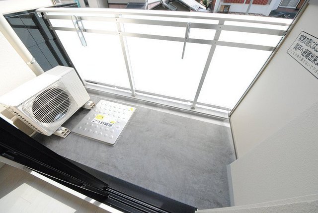 16/28 バルコニー