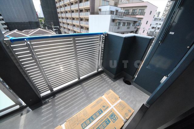 21/30 バルコニー