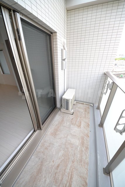 23/30 バルコニー