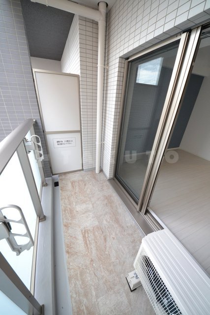 19/30 バルコニー