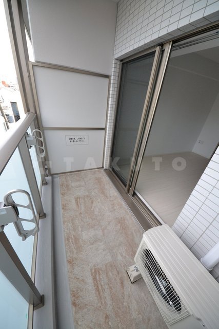 19/30 バルコニー