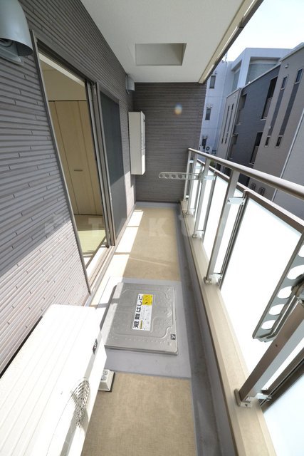 20/30 バルコニー