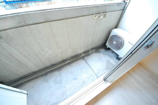 13/25 バルコニー