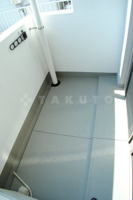 15/18 バルコニー