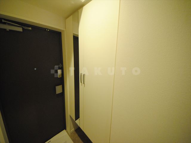 14/28 室内