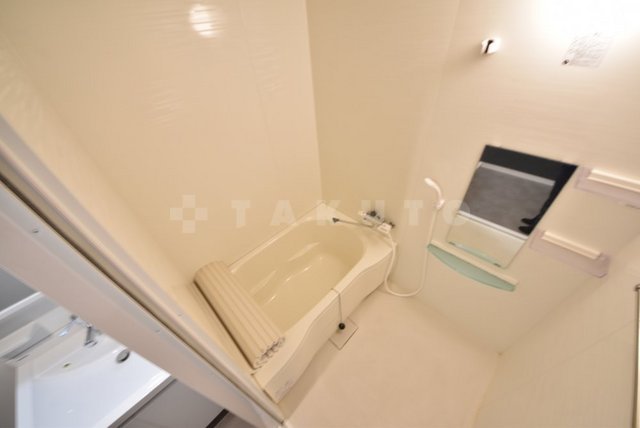 13/30 浴室