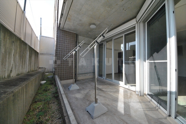 22/30 バルコニー