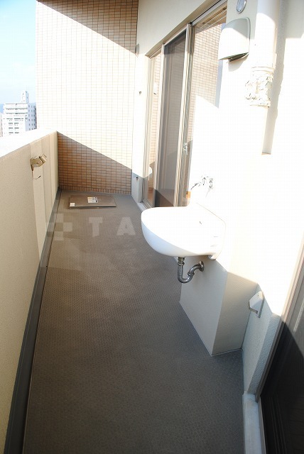 19/30 バルコニー