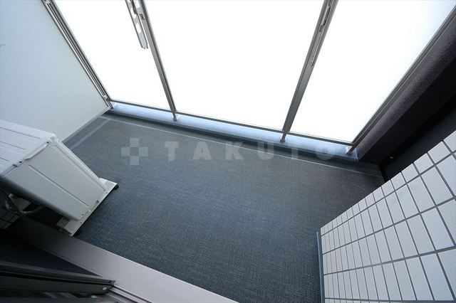 20/30 バルコニー