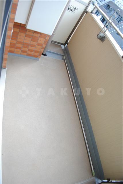 16/28 バルコニー