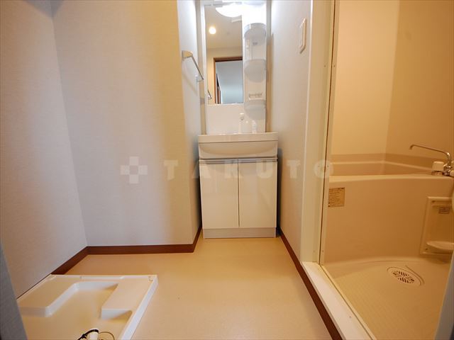 13/30 洗面