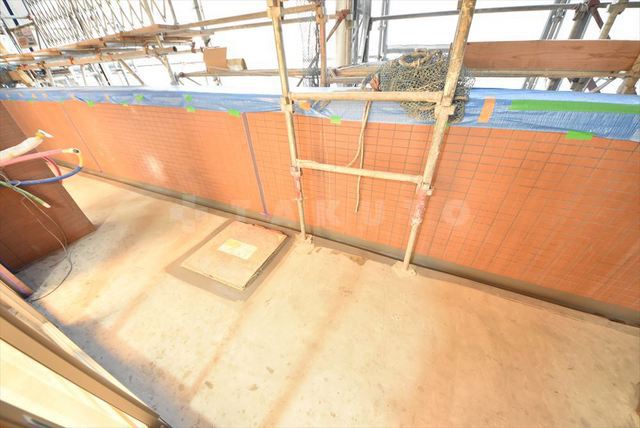 23/30 バルコニー