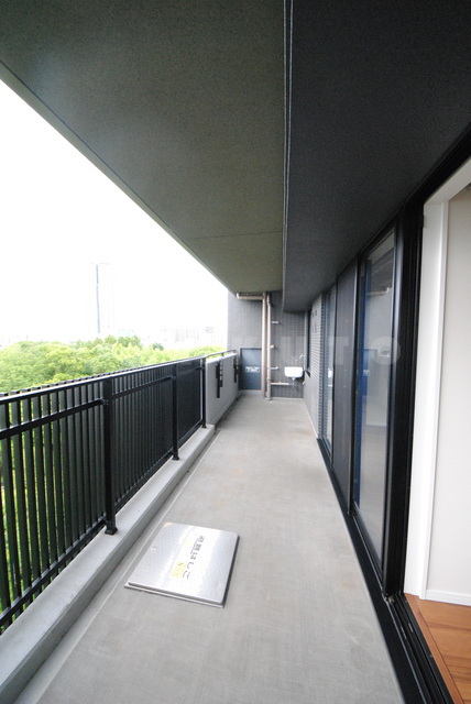 20/30 バルコニー