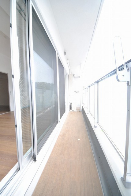 20/30 バルコニー