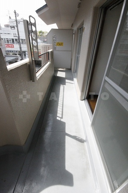 16/27 バルコニー