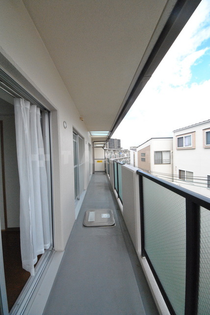 13/20 バルコニー