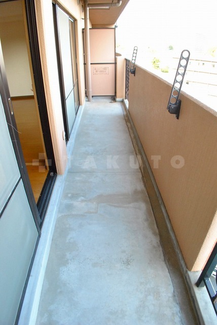 23/30 バルコニー