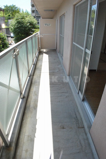 14/28 バルコニー