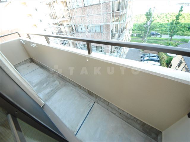 15/28 バルコニー