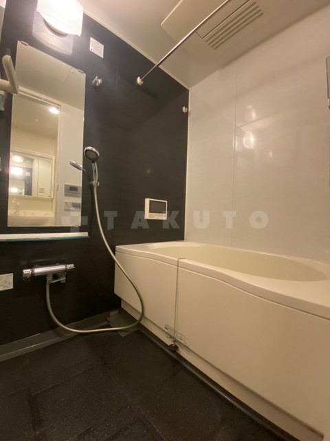 14/30 浴室