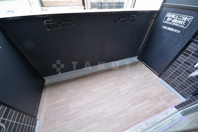 14/23 バルコニー