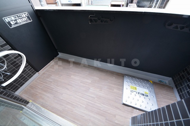 14/23 バルコニー