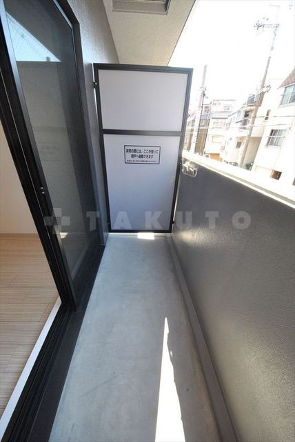 15/28 バルコニー