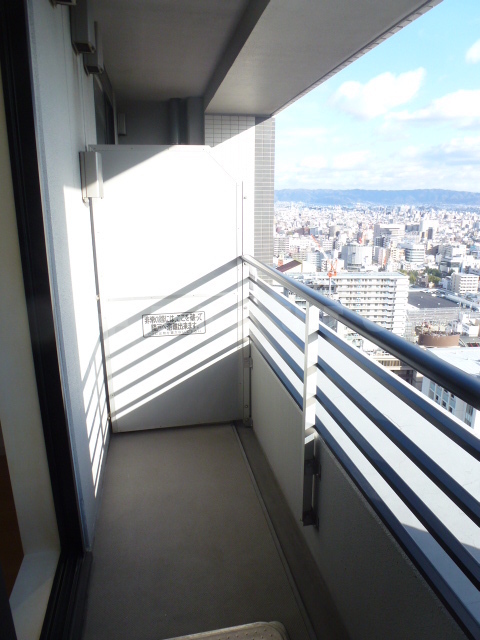 19/27 バルコニー